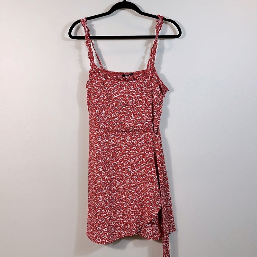 Trixxi NWT Red White Floral Ditsy Mini Tie Waist Dress Women Size Large